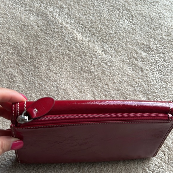 Red 🔥 patent leather Coach wallet - Picture 3 of 5